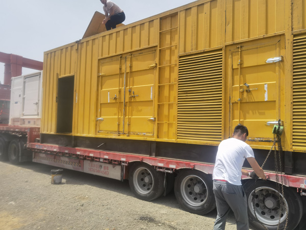海宁除了负载情况和发动机维护，还有哪些因素会影响 200kw 柴油发电机的油耗？